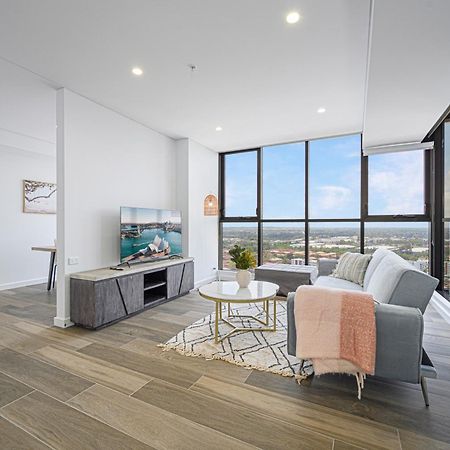 Liverpool Brand New 2 Bedroom Apt View & Parking Exterior photo